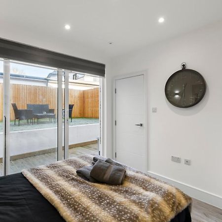The Hyde Star London Vivian Avenue 3-Bed Oasis With Garden 아파트 외부 사진