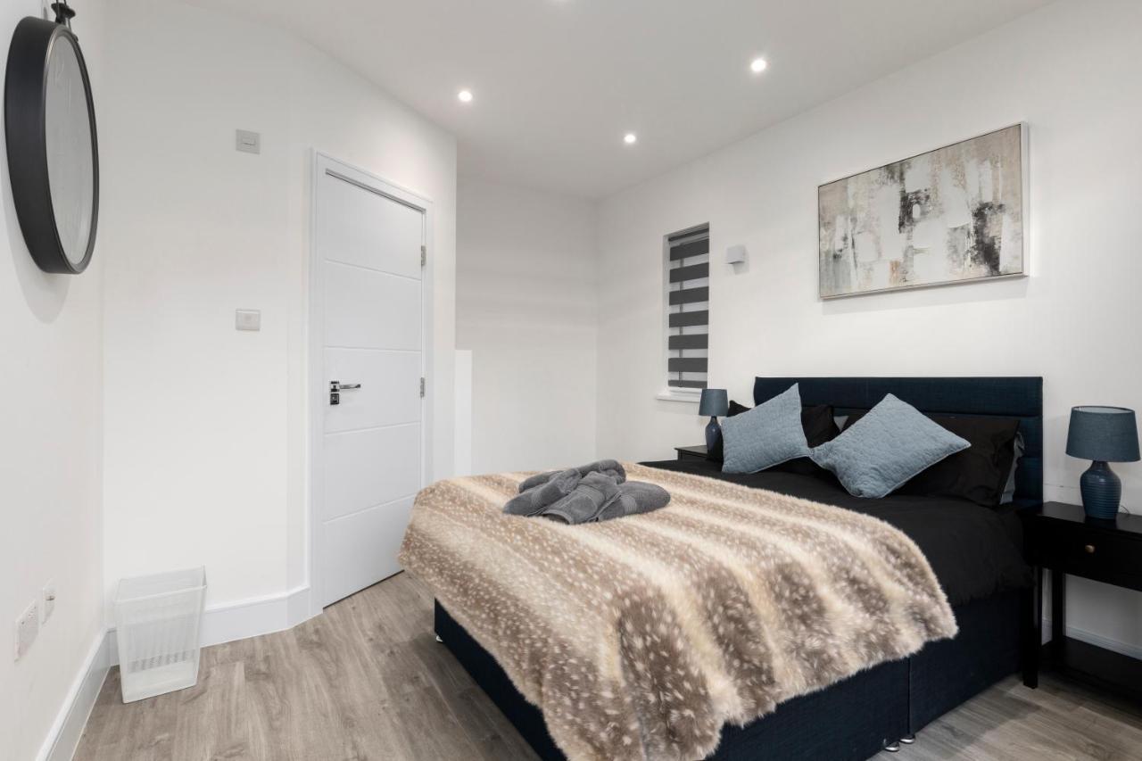 The Hyde Star London Vivian Avenue 3-Bed Oasis With Garden 아파트 외부 사진